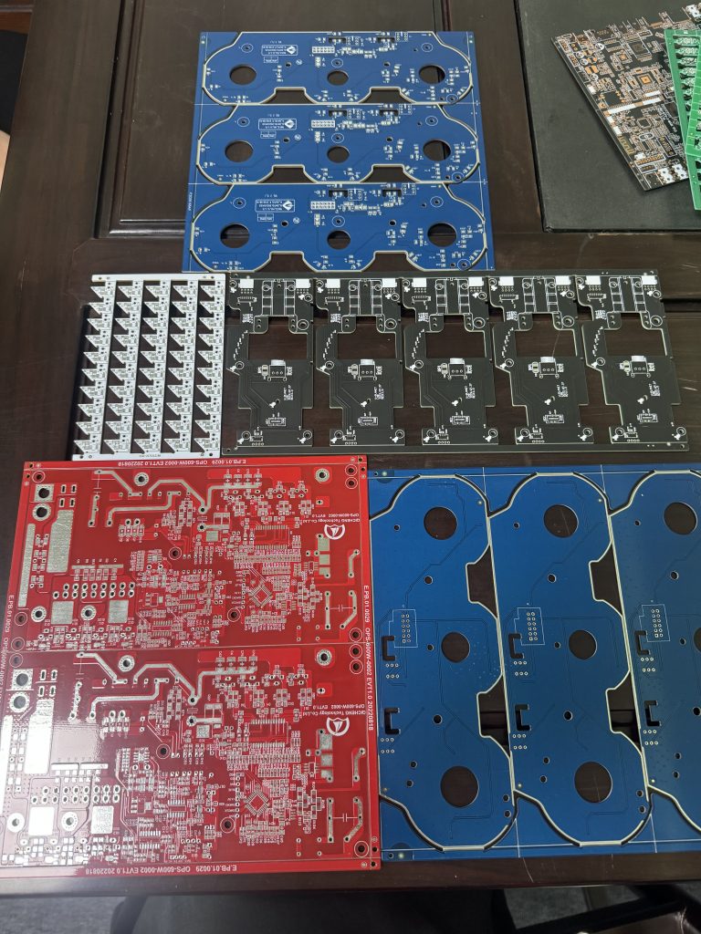 Common colors and their functions of PCB boards - PCBMade